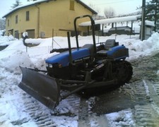 ruspa movimento terra neve per trattore a cingoli --- 2400 euro