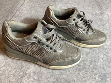 Sneakers donna tacco nascosto