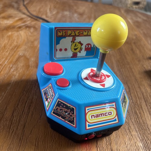 Pac man 1 plug and - 1,