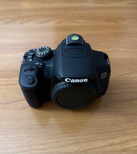 Canon eos 700d perfetto - canon,