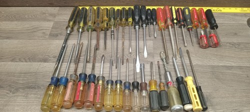 Screwdriver lot pieces - lot,