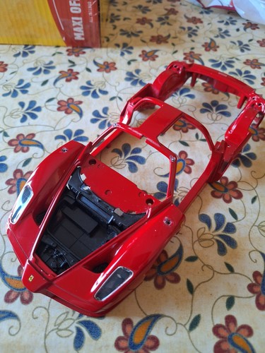 Ricambio ferrari enzo - ricambio, 1:18