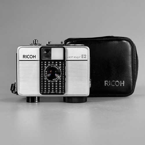 Fotocamera semiformato ricoh - fotocamera,