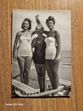 21411. Fotografie donne