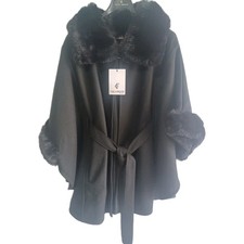 Carla Ferroni Cappa Autunno Inverno  2025 2026