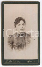 1890 ca VARESE - Ritratto di donna con abito a ricami - Foto FIDANZA - CDV