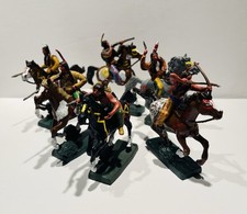 TSSD 1:32 Mounted Indians