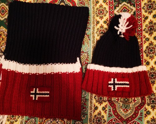 Sciarpa cappello napapijri - sciarpa+cappello,