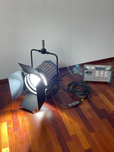 Arri 1200w hmi - 1.2k, fresnel