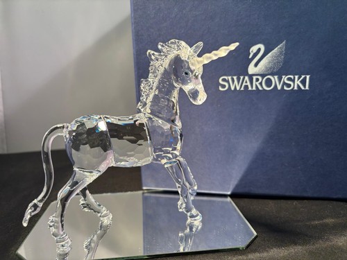 Unicorno trasparente cristallo