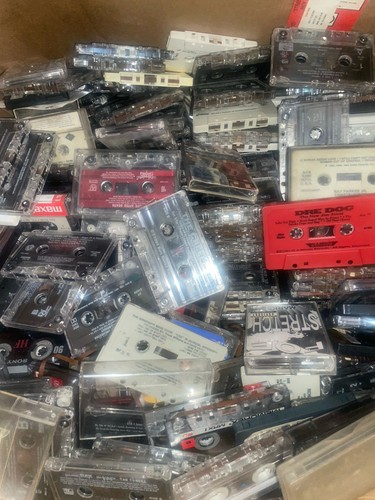 Box loose cassette tapes - of,