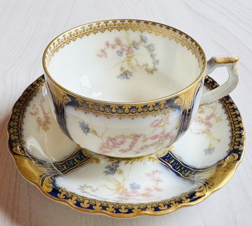 Antica tazza piattino - e,