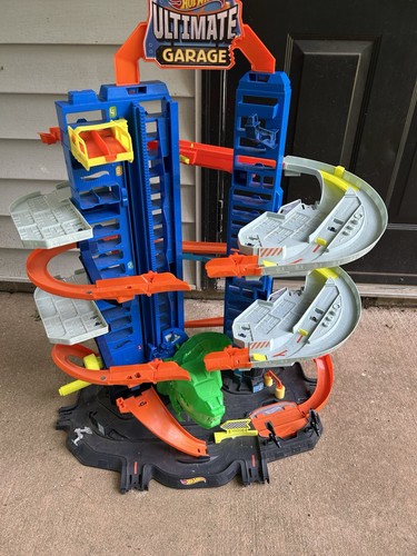 Ultimate hot wheels - hot,