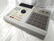 AKAI MPC2000XL Sampling
