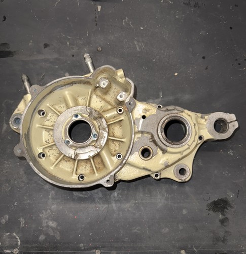 Carter moteur coté - moteur, (