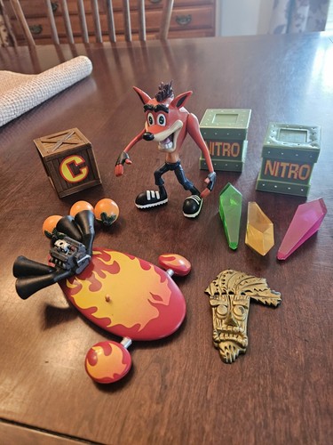 Crash bandicoot action figure - action,