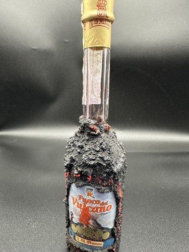 Fuoco del vulcano - fuoco, ricoperto