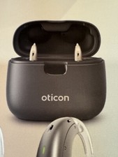 Oticon SMARTcharger miniBTE R Stazione di Ricarica per Apparecchi Acustici Ricaricabili