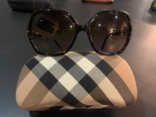 Burberry tartaruga