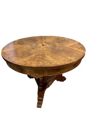 Antico tavolo tondo in noce