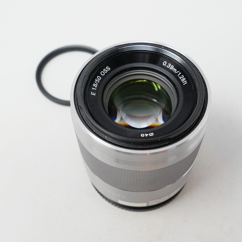 Sony 8 e obiettivo - 50, f1.8