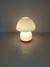 piccola lampada da tavolo