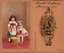 Baudelaire, Strasbourg, Deux petites filles Elisabeth et Adrienne Monoyer en cos