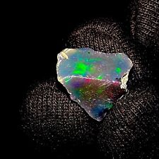 Opale Nero, Pietra Preziosa