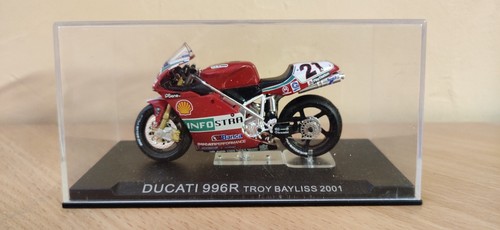 Moto altaya 24 ducati - 1/24,