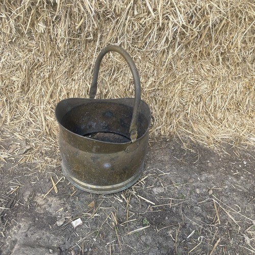 Antico casco ottone medio - casco,