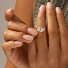 Anello di fidanzamento in oro