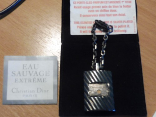 Rare porte clef argent - , parfum