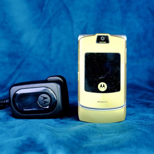 Motorola razr v3i oro dolce - oro,