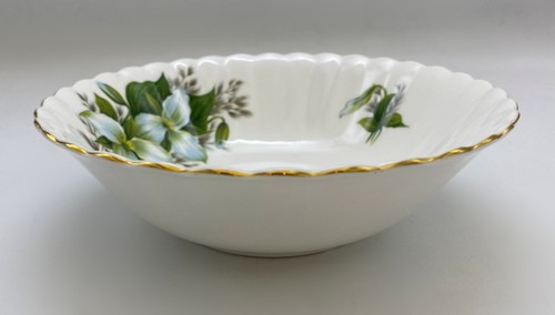 Royal albert trillium coupe - trillium,