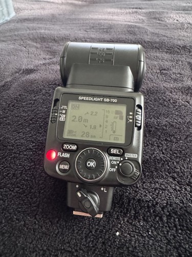 Nikon speedlight 700 flash - speedlight, sb-700