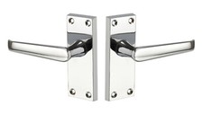 Maniglie interne cromate per
