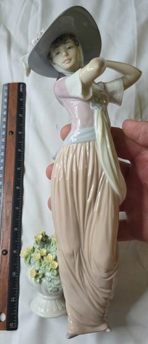 Retired lladro daisa 1995 - lladro,