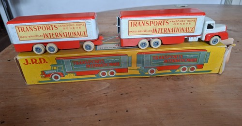 Vehicule miniature semi - vehicule,
