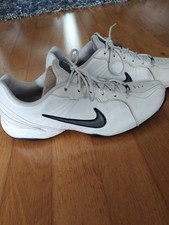 scarpe uomo sneakers nike in pelle bianche molto eleganti 