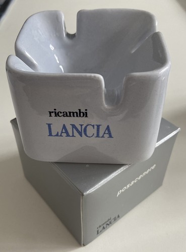 Ricambi lancia posacenere - ricambi,