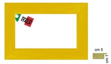 Cornice in legno gialla opaca