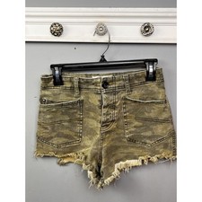 We The Free Santa Cruz Green Camo High Waist Cut Off Denim Shorts Womens 26
