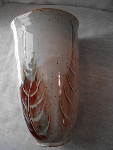 Art pottery vase feathers - pottery,