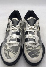 Scarpa da basket Nike Kyrie 8