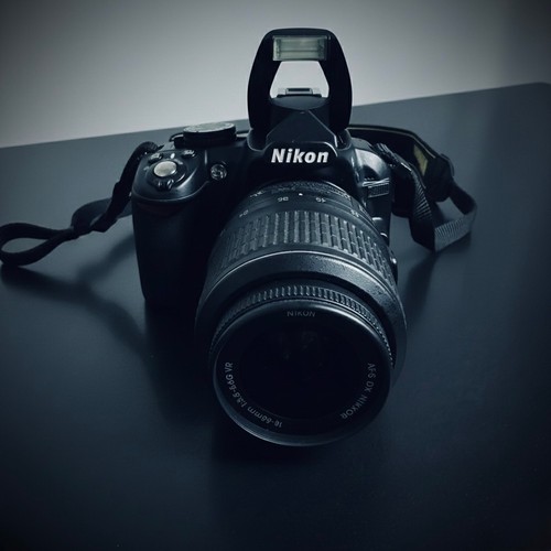 Nikon d3100 obiettivo - +,