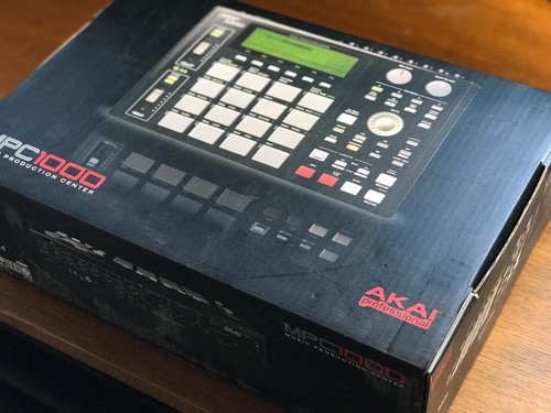 Akai professional mpc1000 - akai,