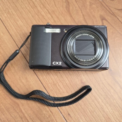 Fotocamera digitale compatta