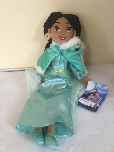Nwt disney store winter - store,