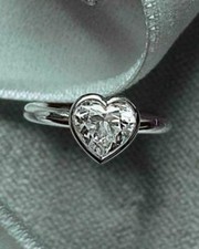 0.86Ct Heart Cut Moissanite