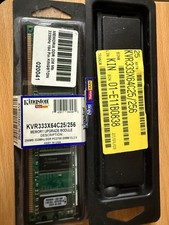 2 banchi di RAM DDR 256 Mb